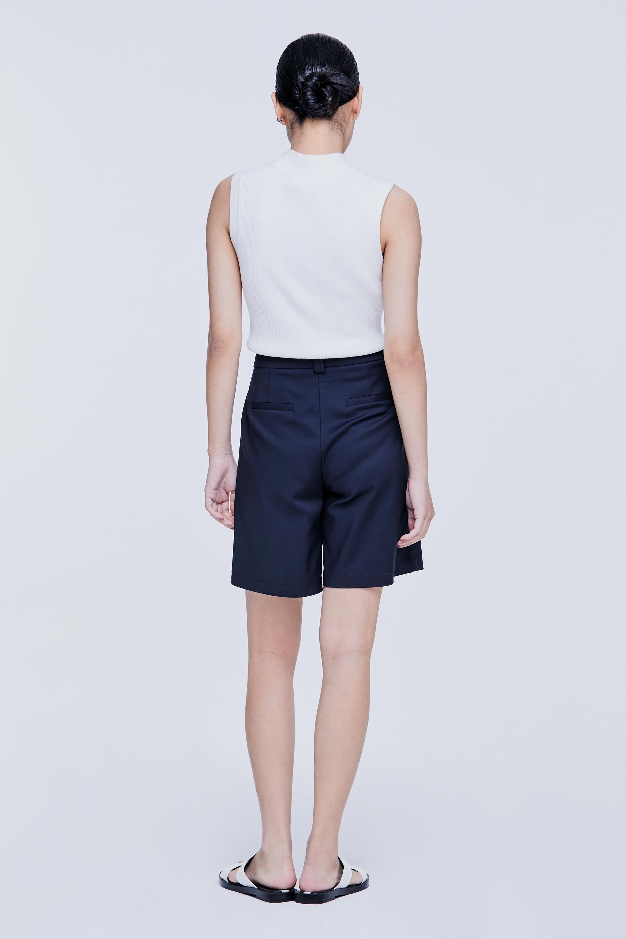 color:NAVY