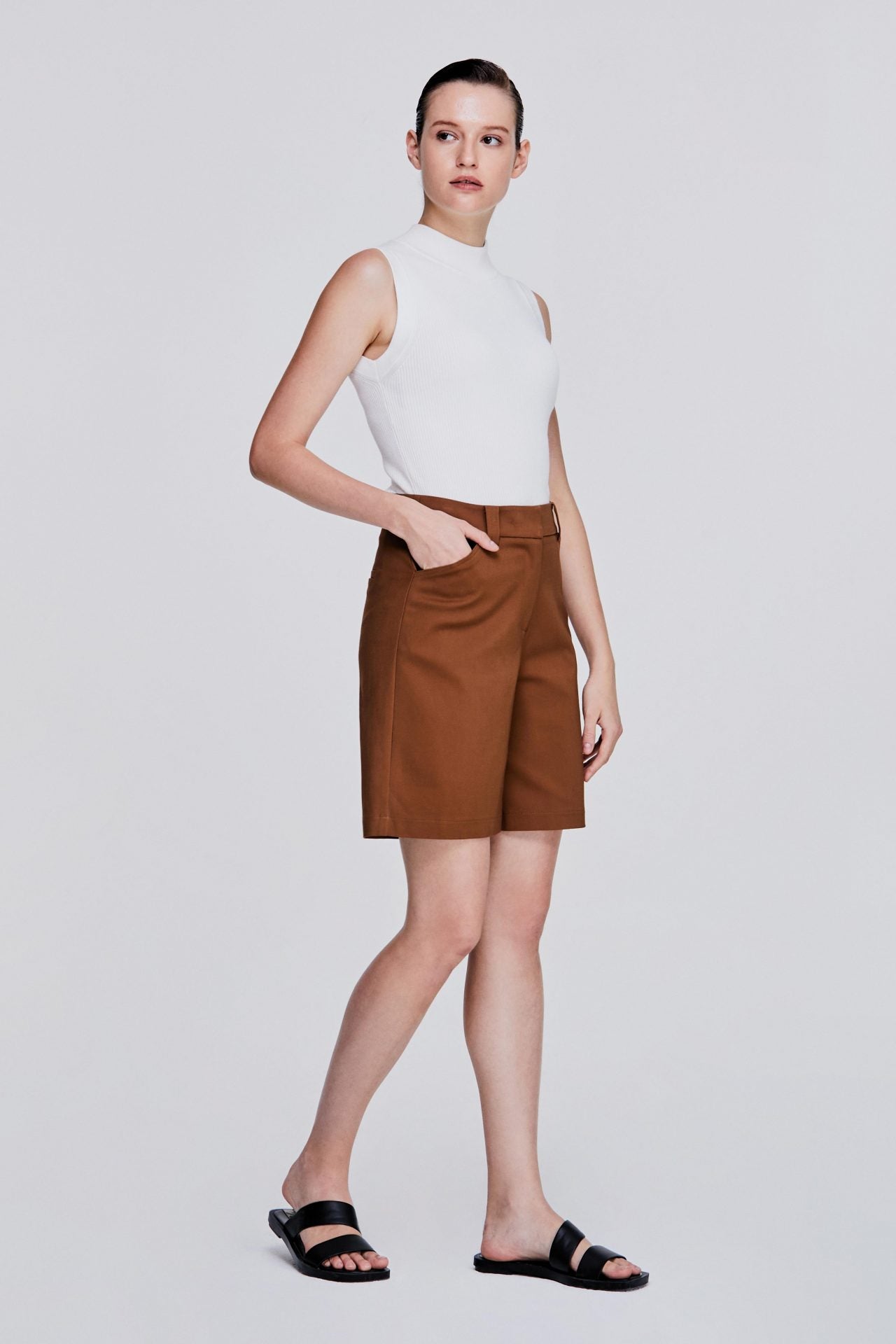color:BROWN
