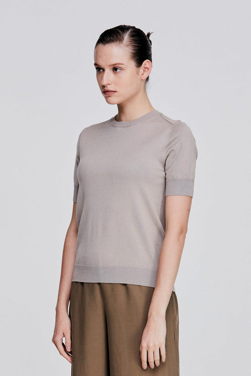 color:KHAKI