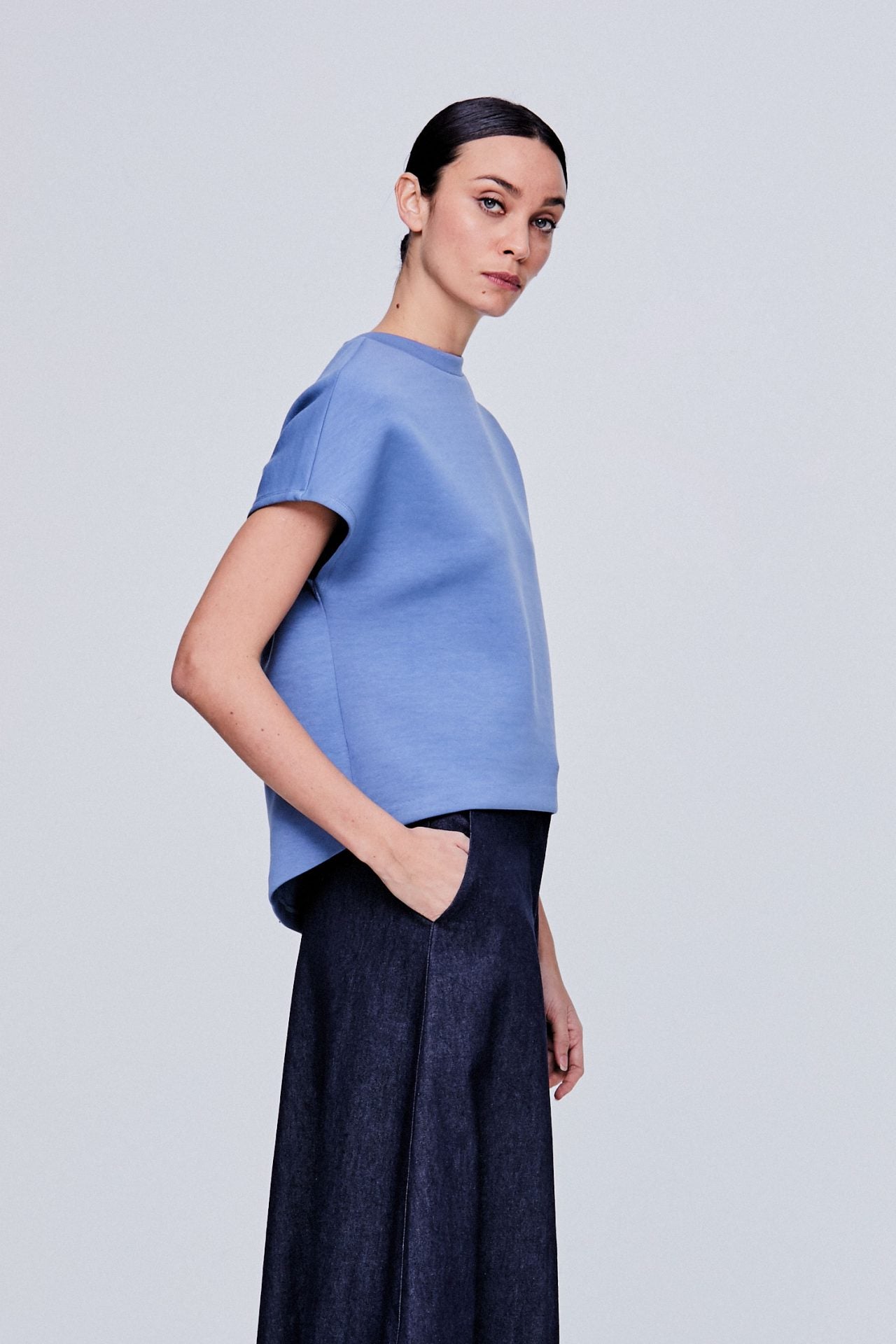 color:STEEL BLUE
