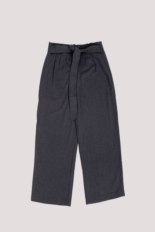 color:GREY