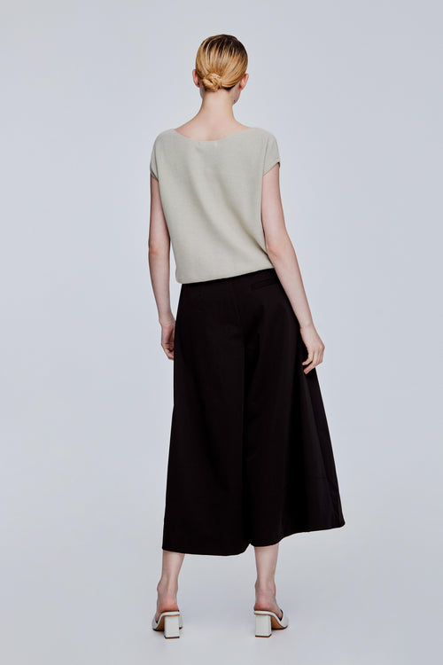 color:TAUPE