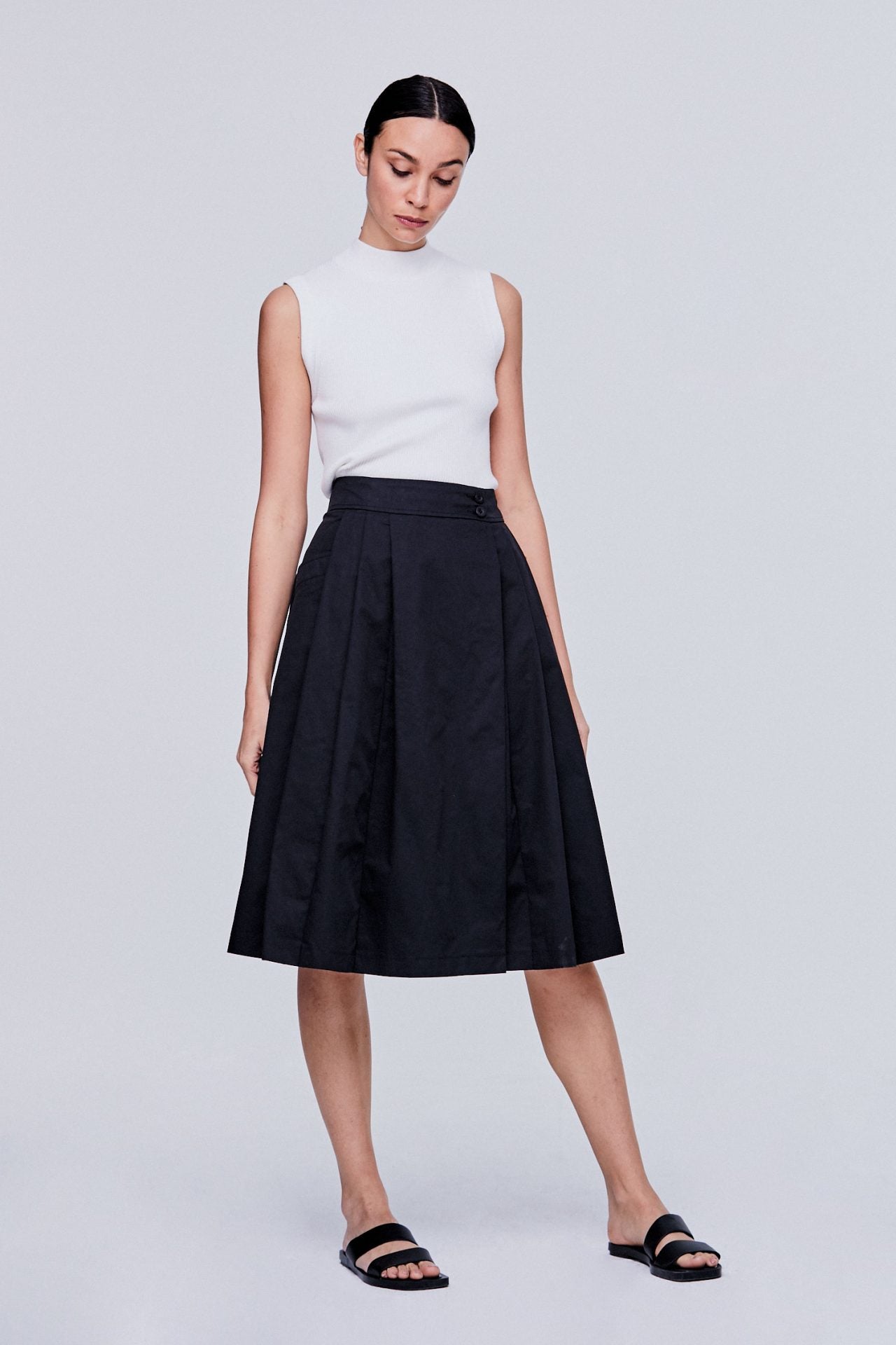 color:NOIR