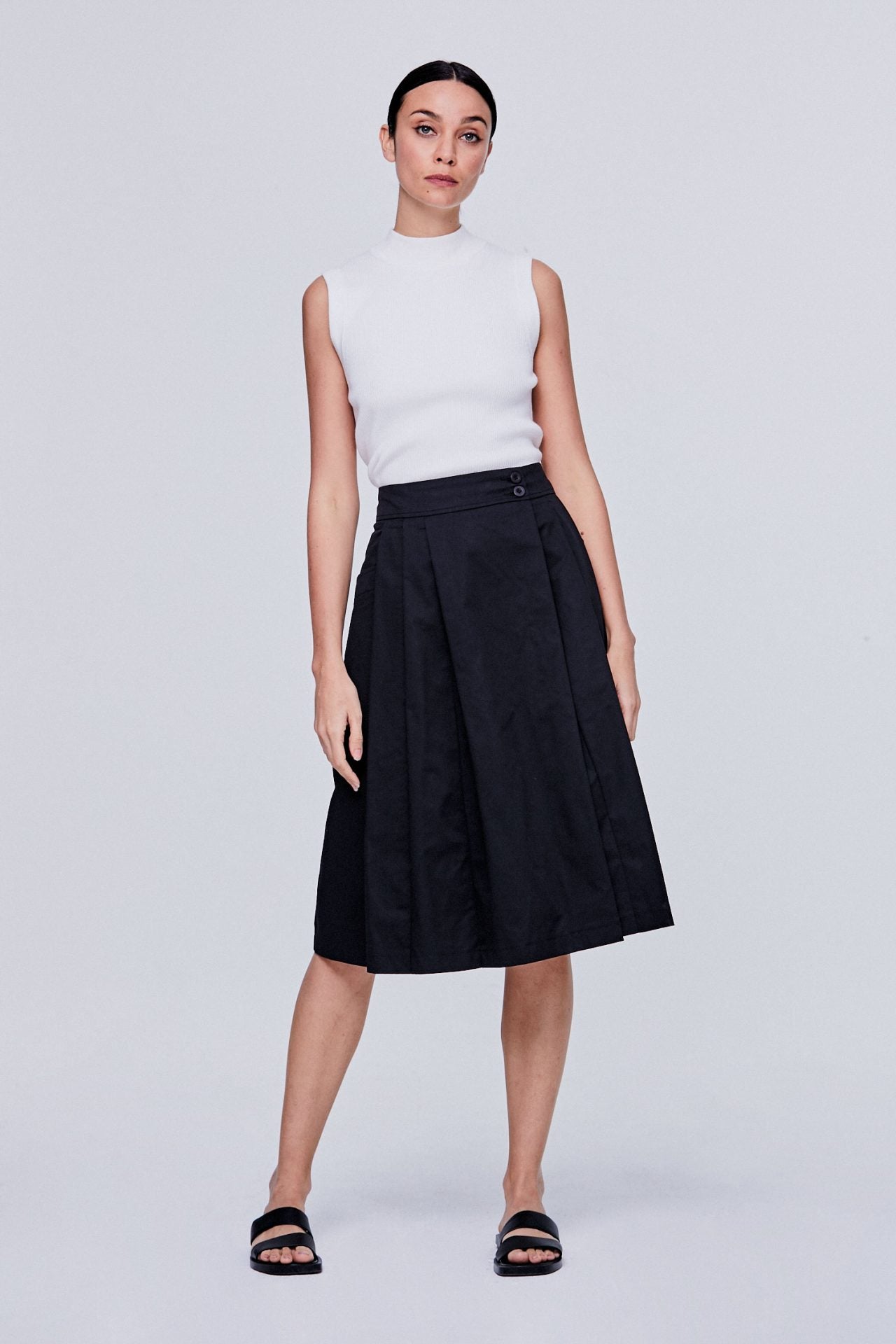 color:NOIR