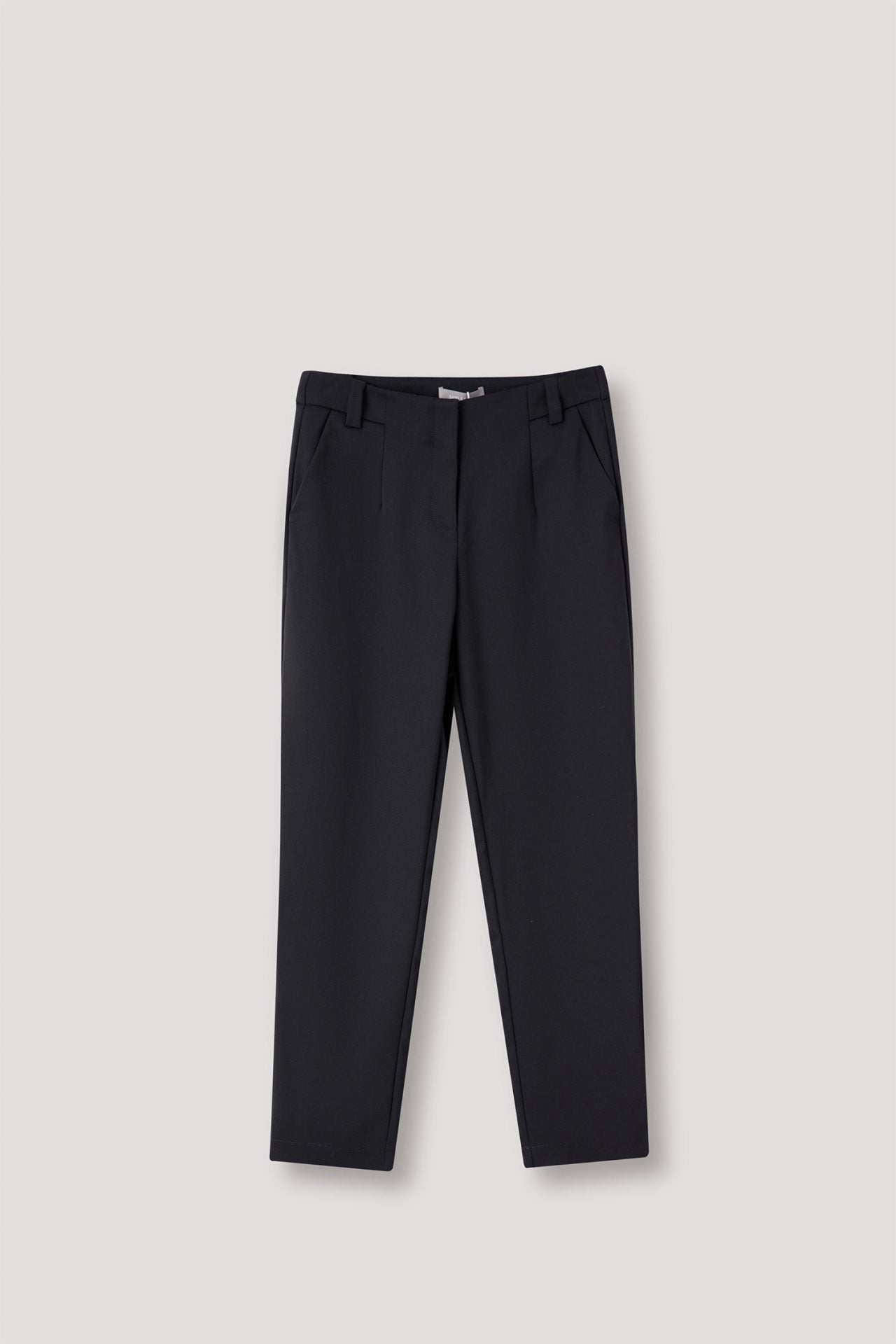 color:NOIR