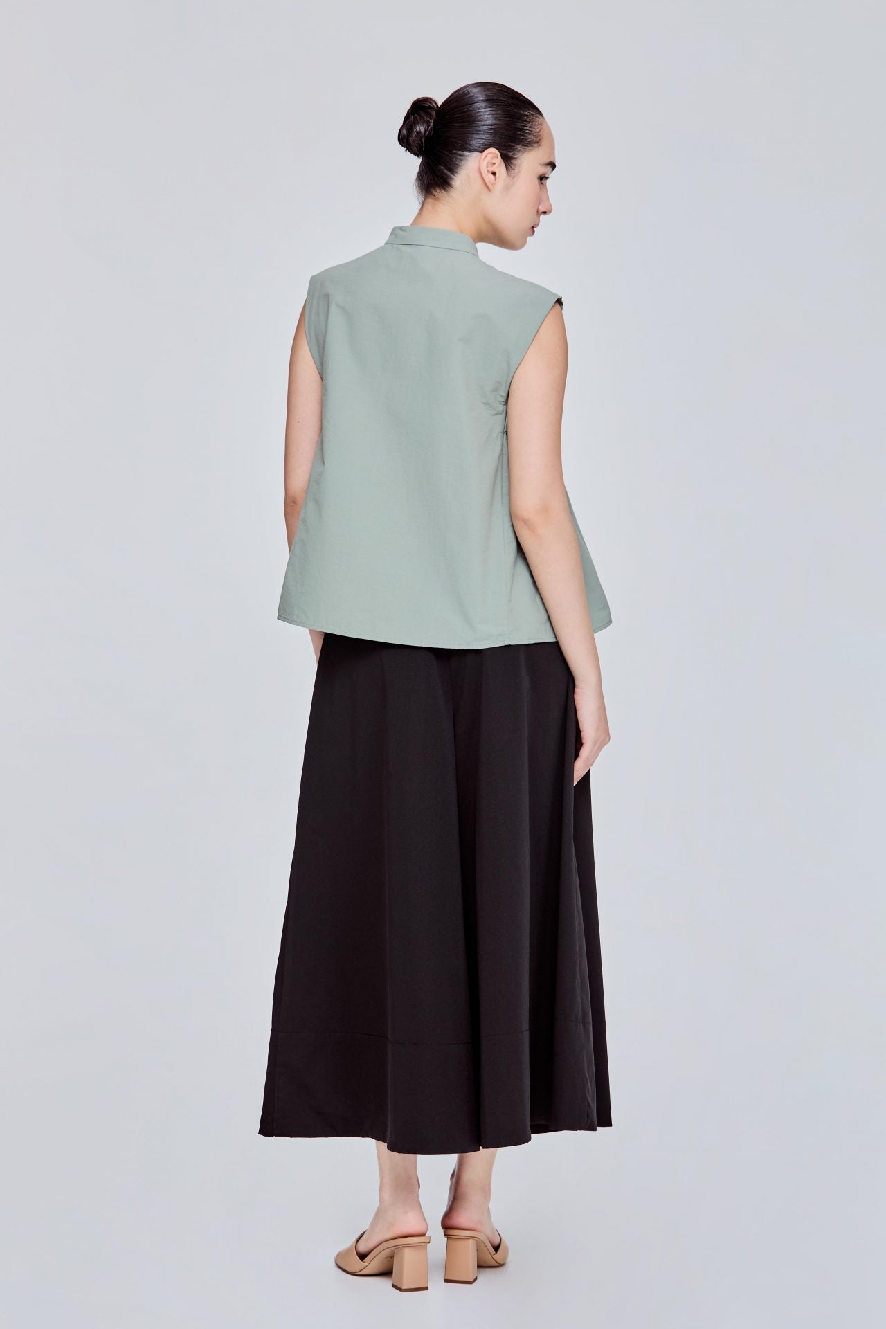 color:MOSS