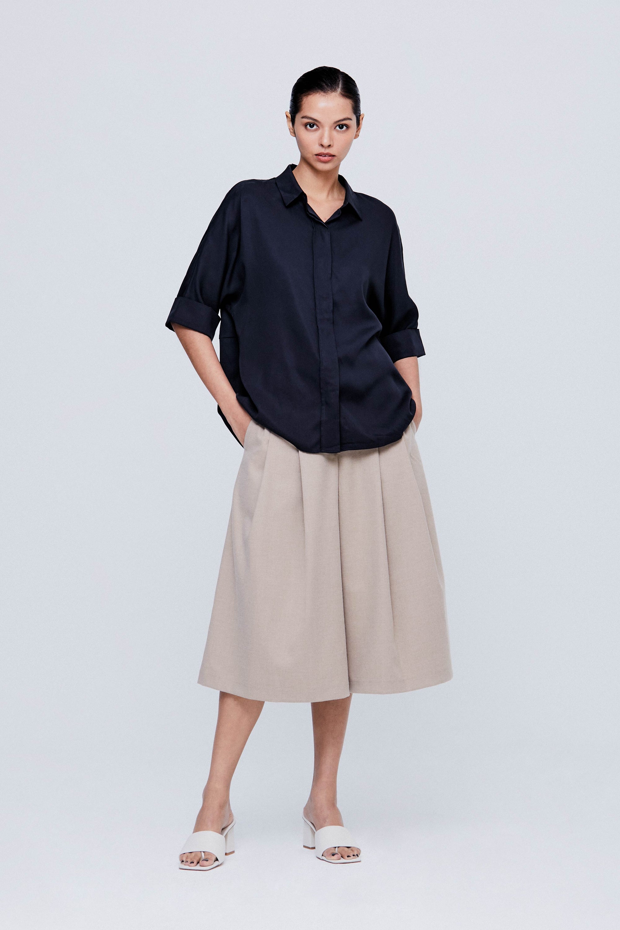 color:NAVY