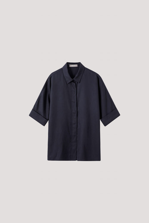 color:NAVY
