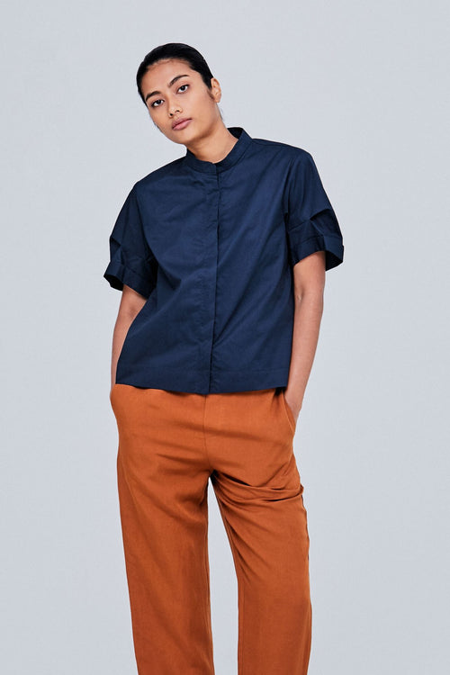 color:NAVY