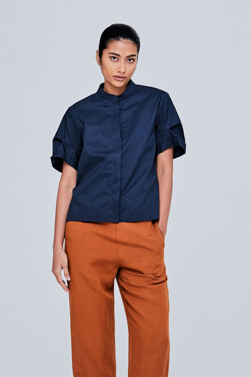 color:NAVY