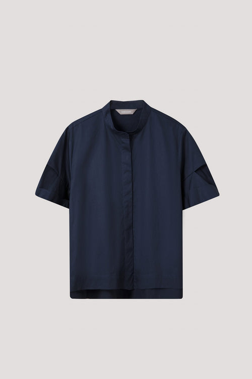 color:NAVY