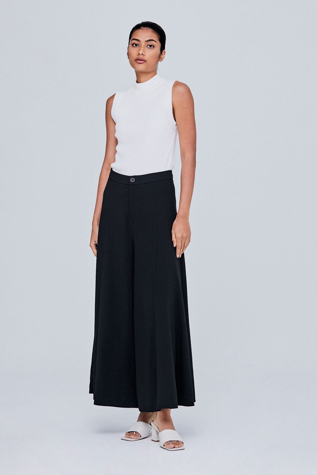 color:NOIR