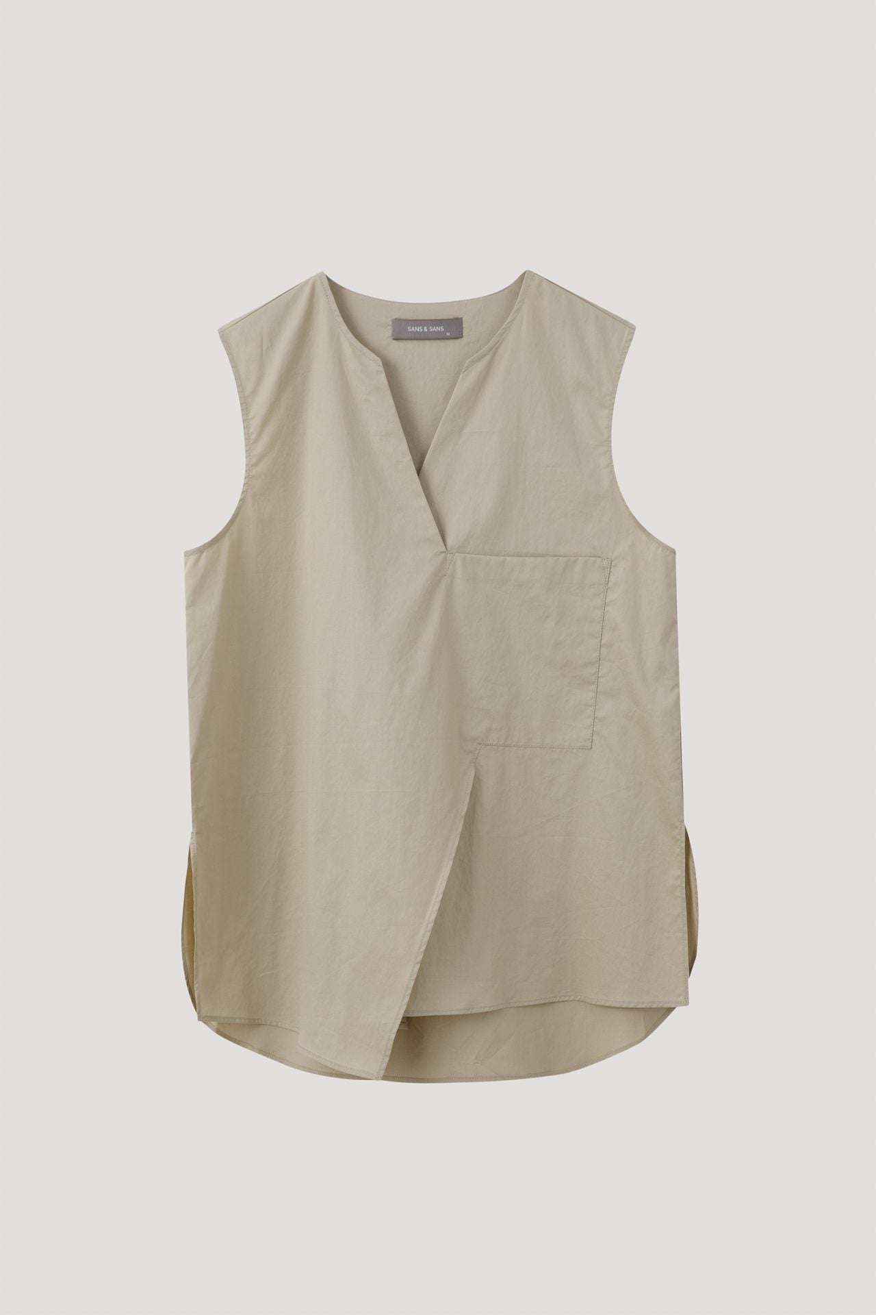 color:BEIGE