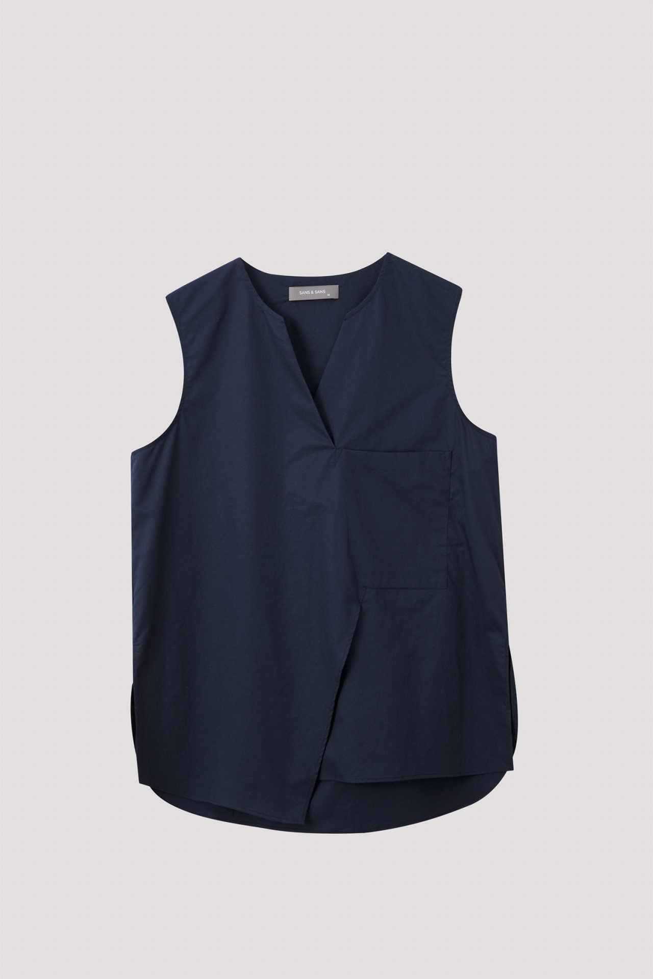 color:NAVY