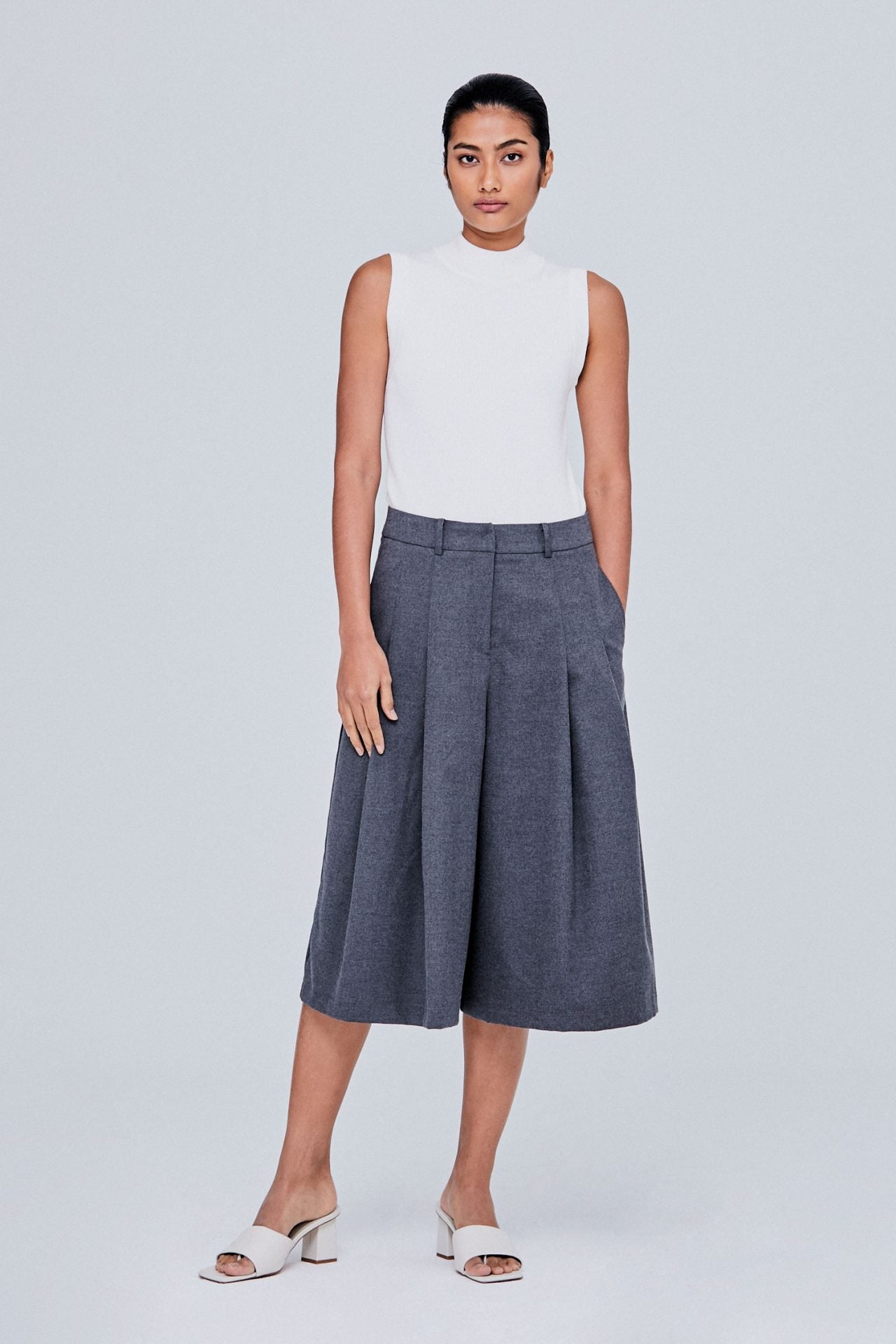 color:HUE GREY