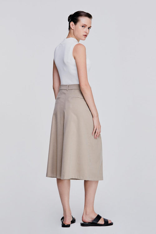 color:KHAKI