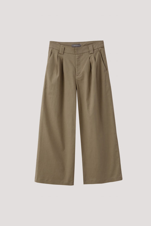 color:KHAKI