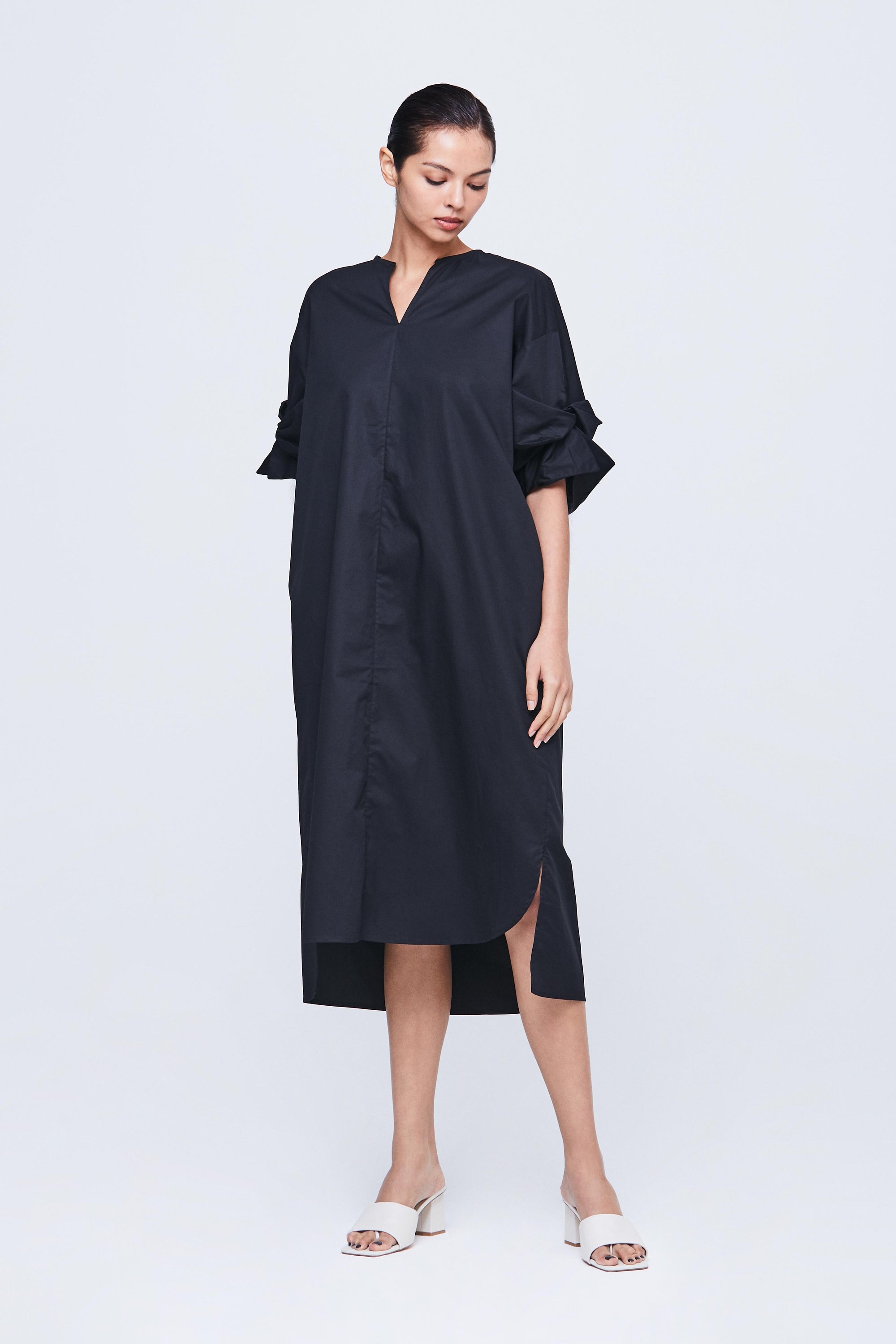 Twist-Detail Sleeved Dress