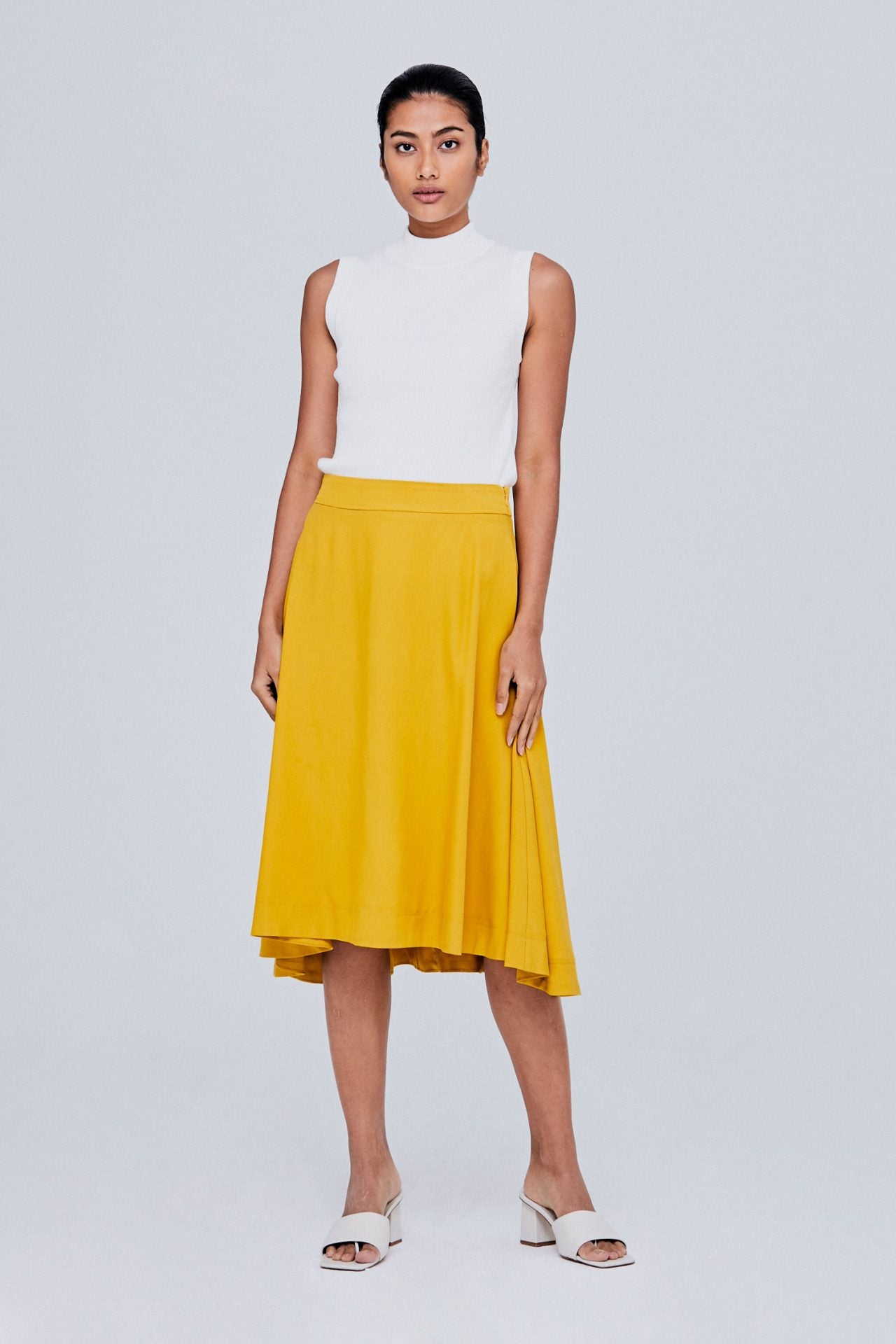 color:MUSTARD