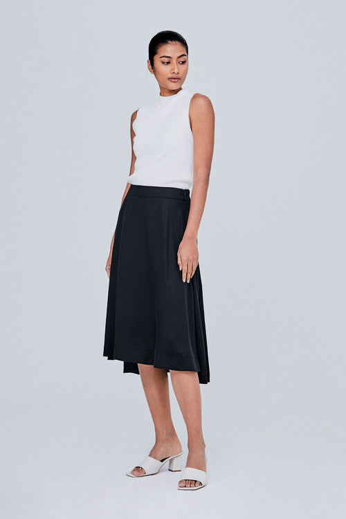 color:NOIR