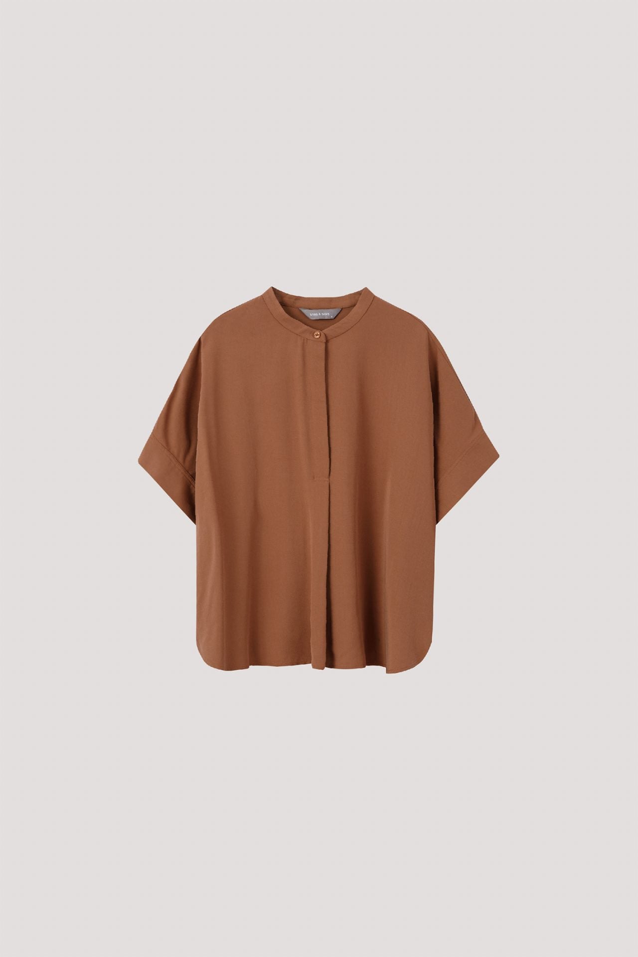 color:BROWN