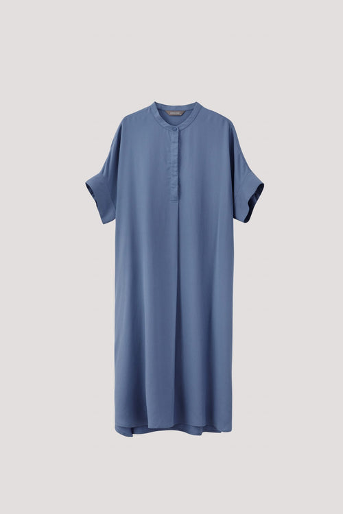 color:STEEL BLUE