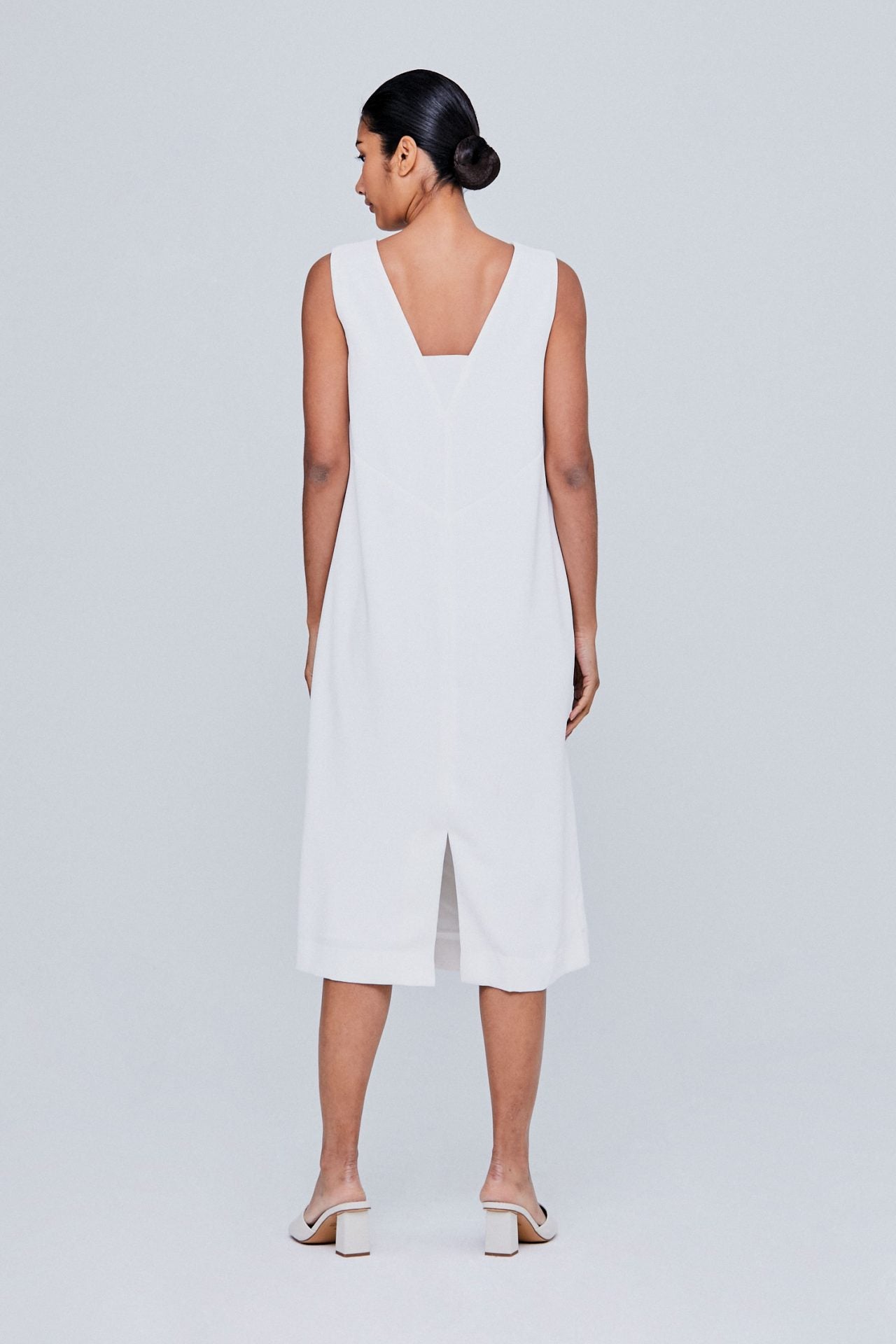 color:IVORY