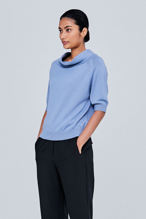 color:STEEL BLUE