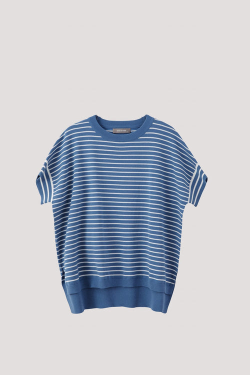 color:STEEL BLUE