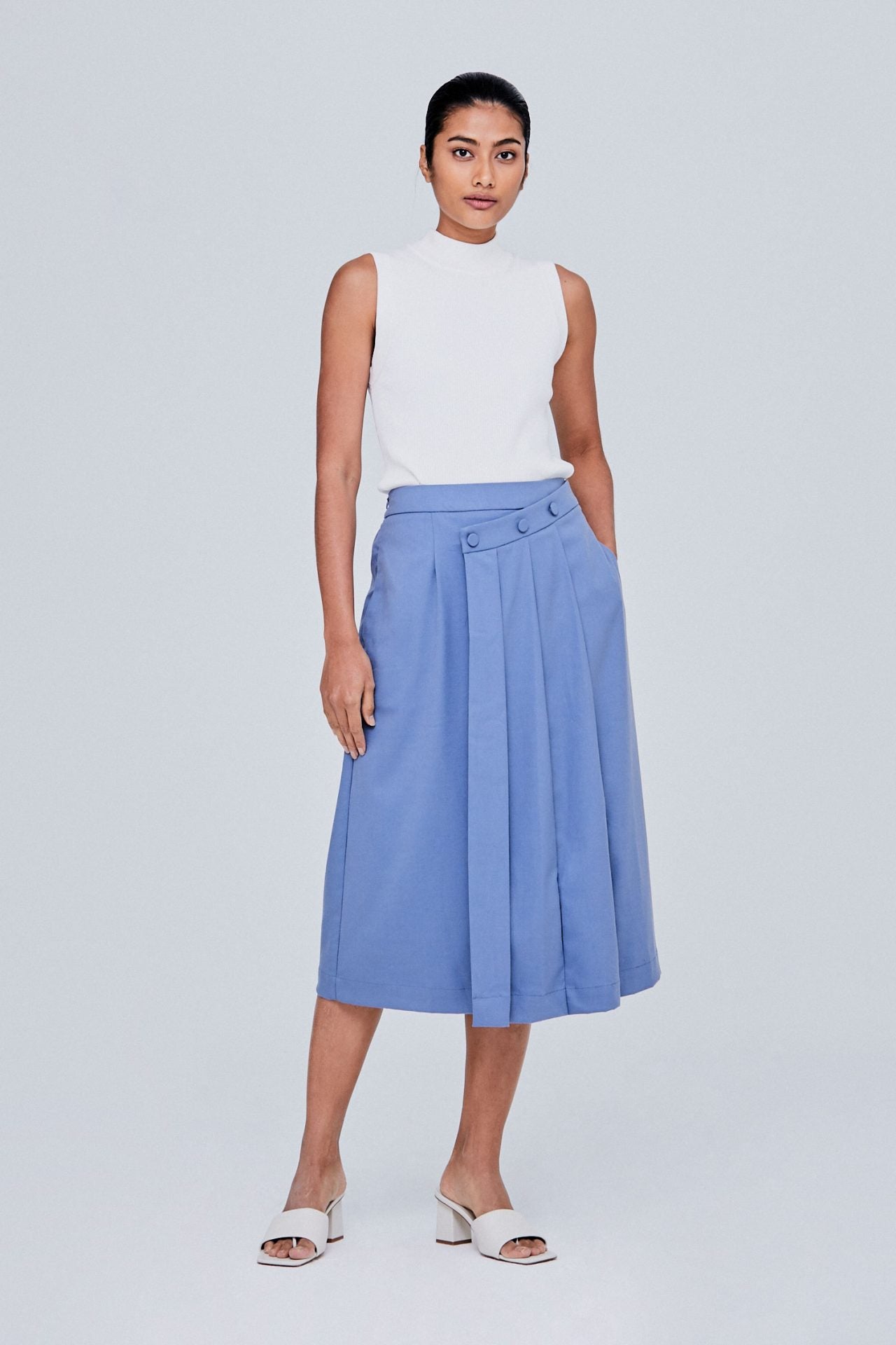 color:STEEL BLUE