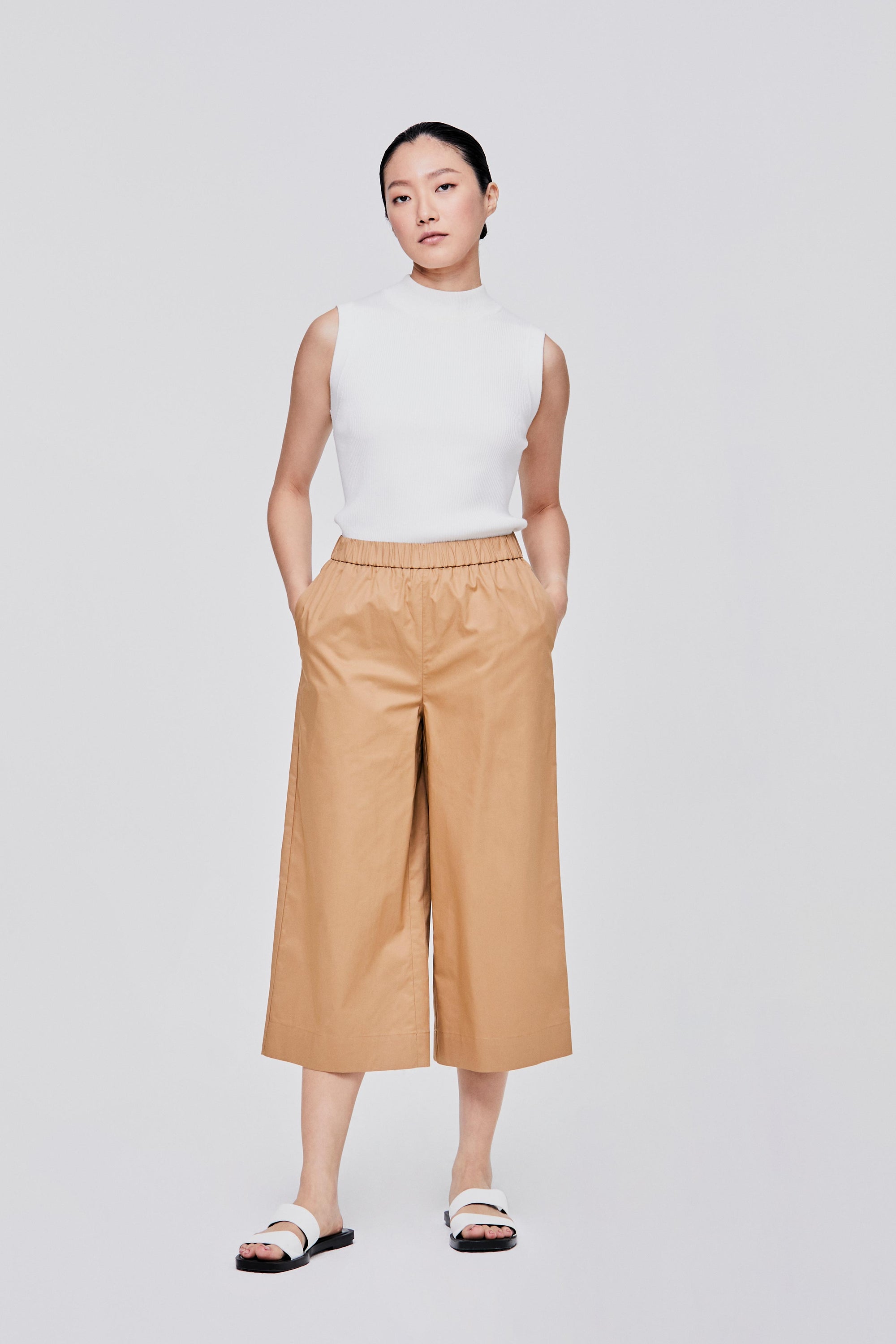 color:SAND