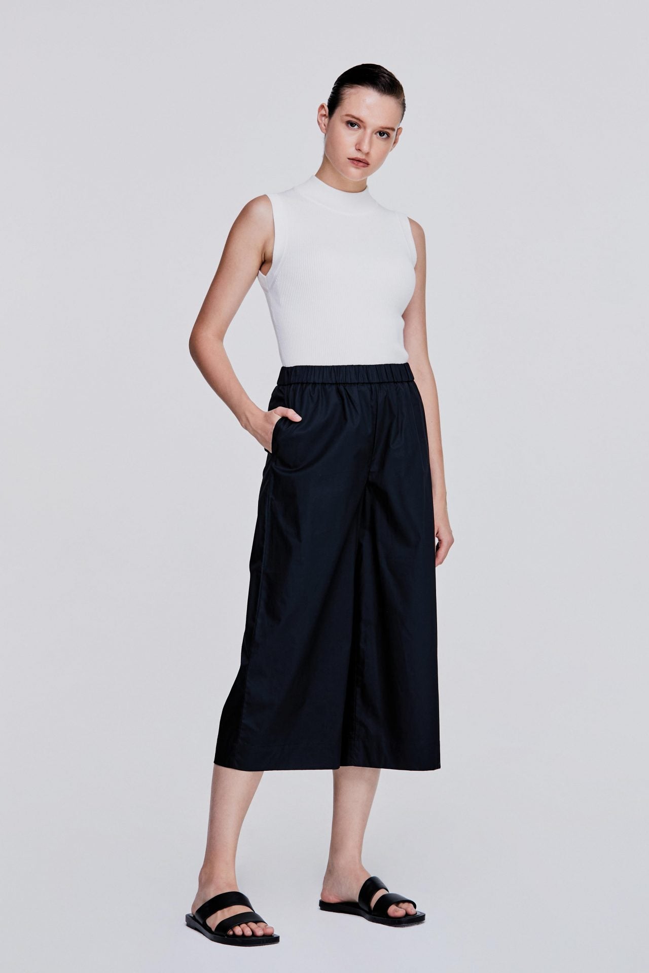 color:NAVY