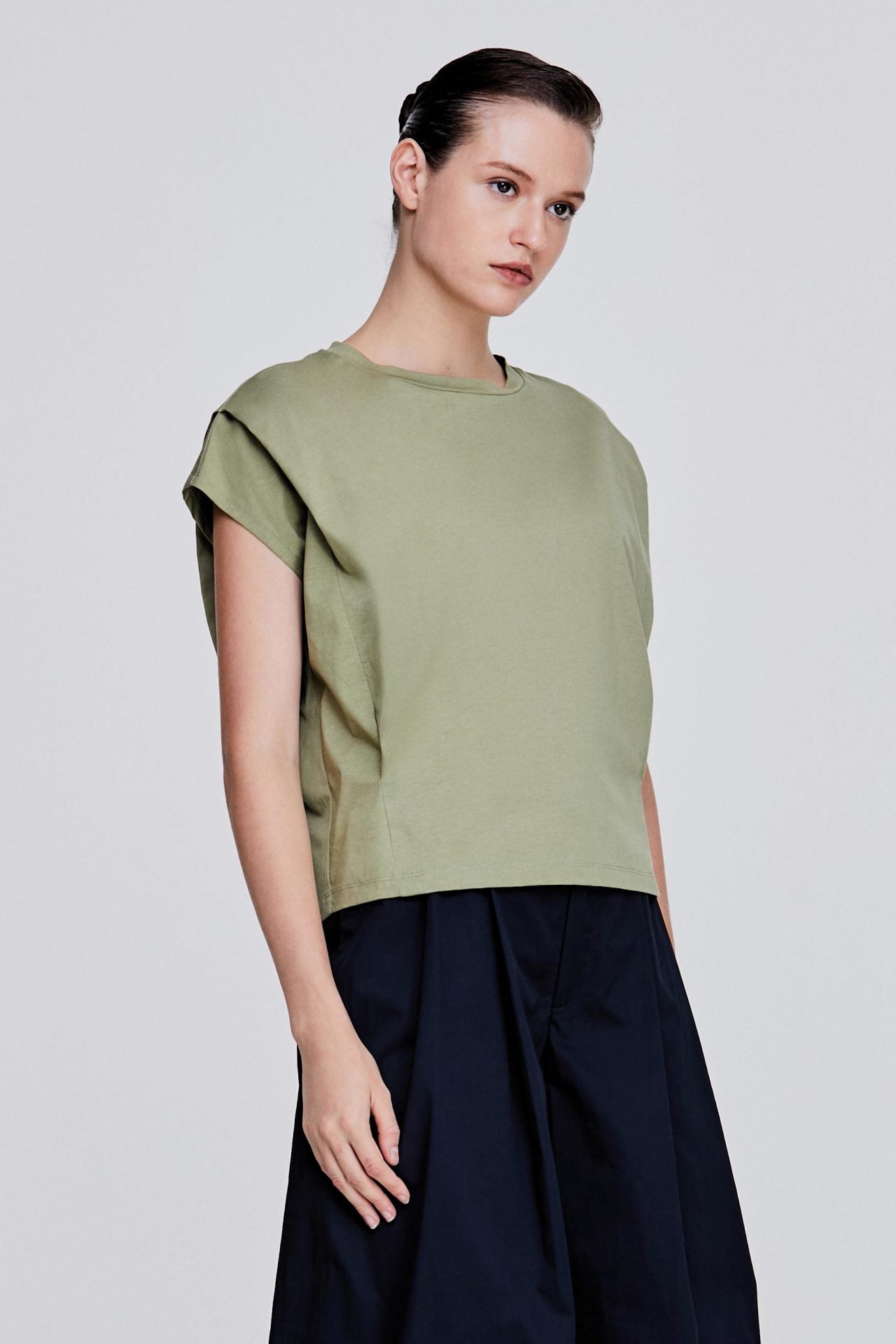 color:ASPARAGUS
