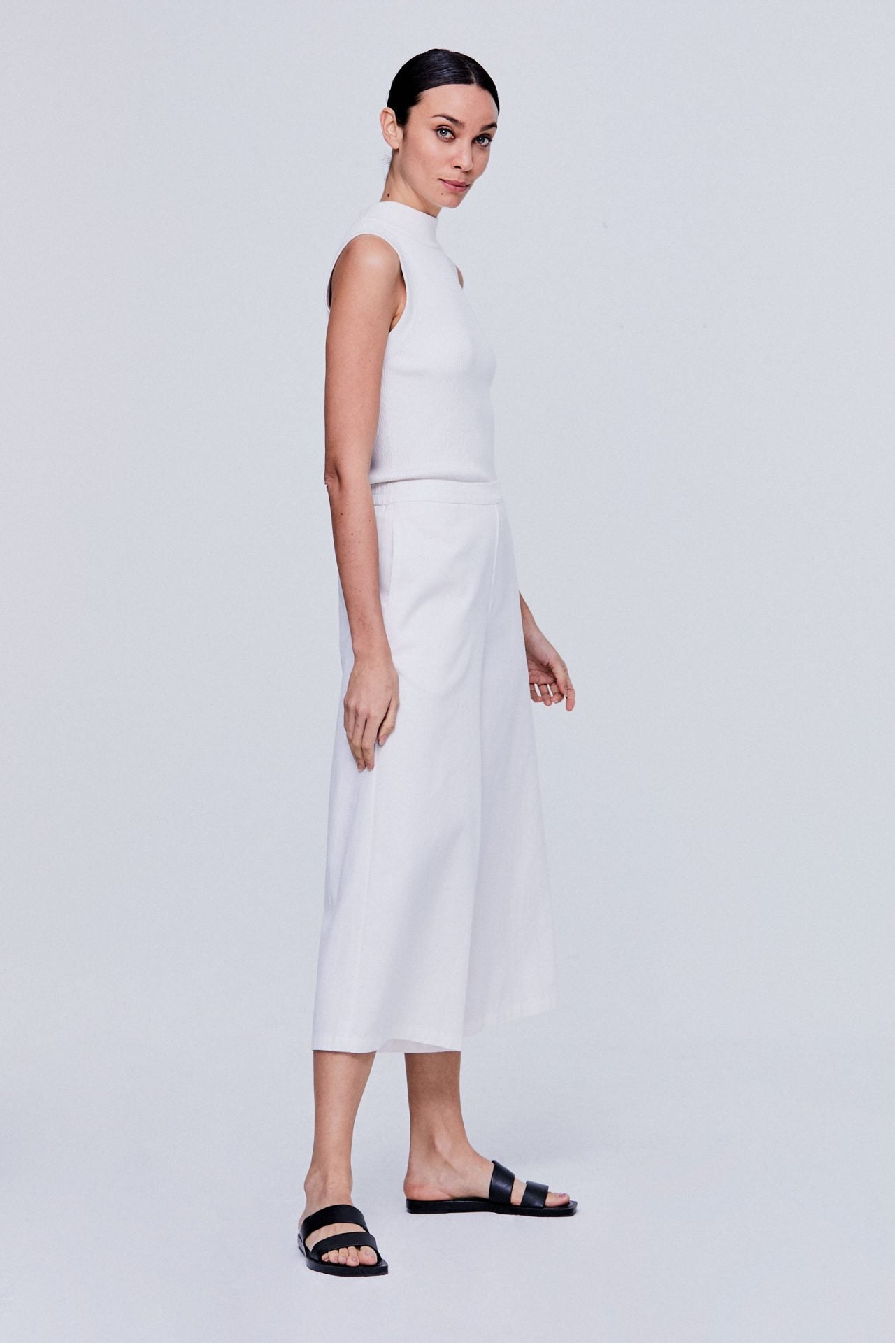 color:IVORY
