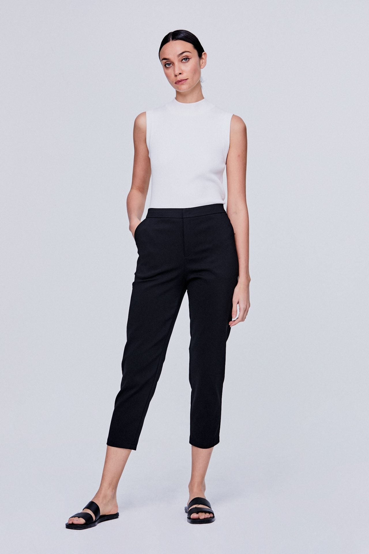 color:NOIR