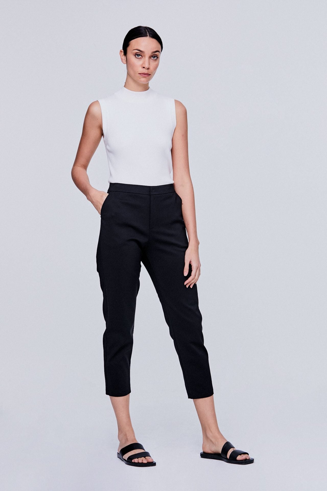 color:NOIR