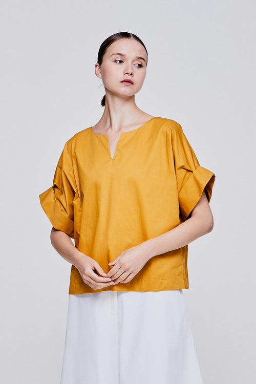 color:MARIGOLD