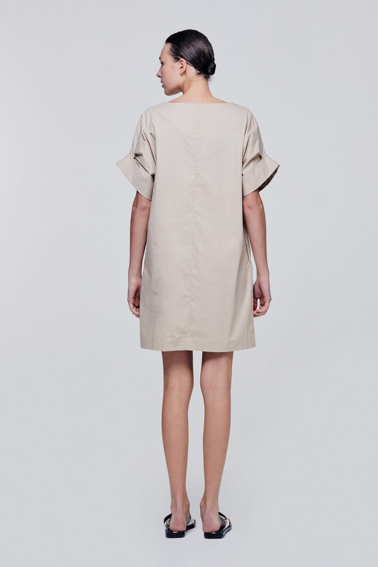 color:TAUPE