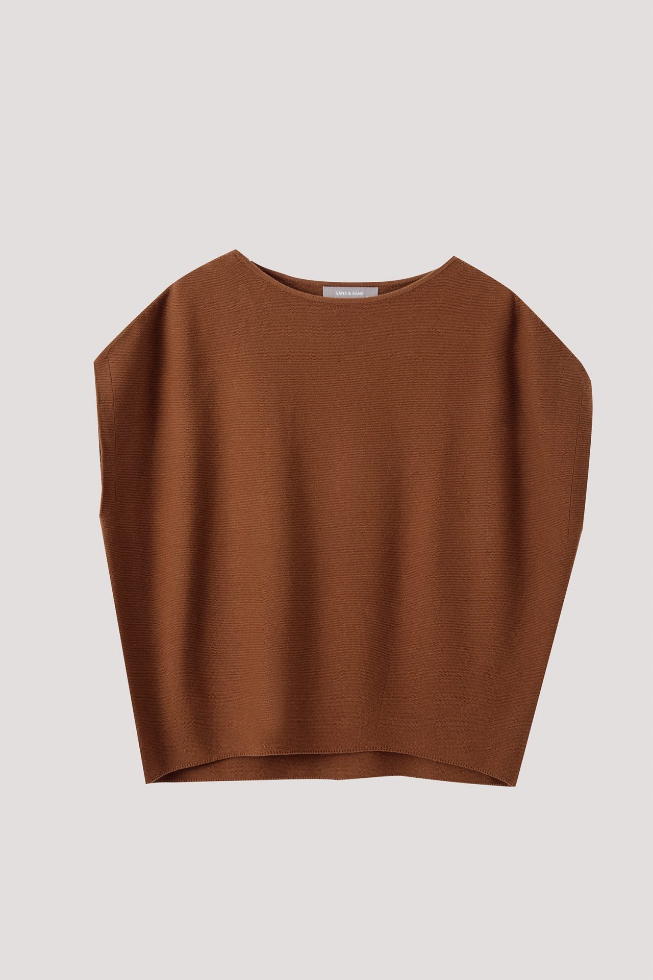 color:BROWN