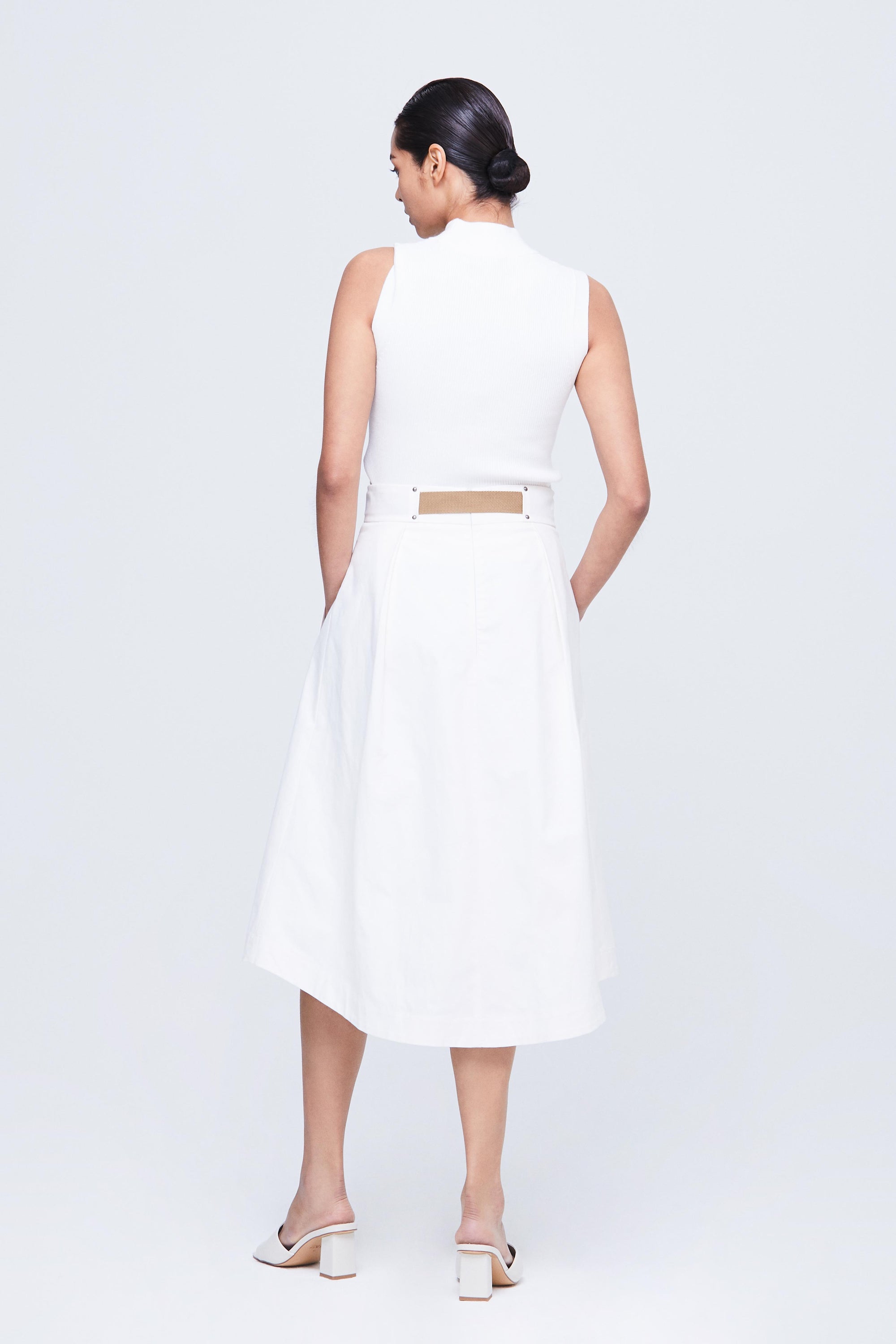 color:IVORY