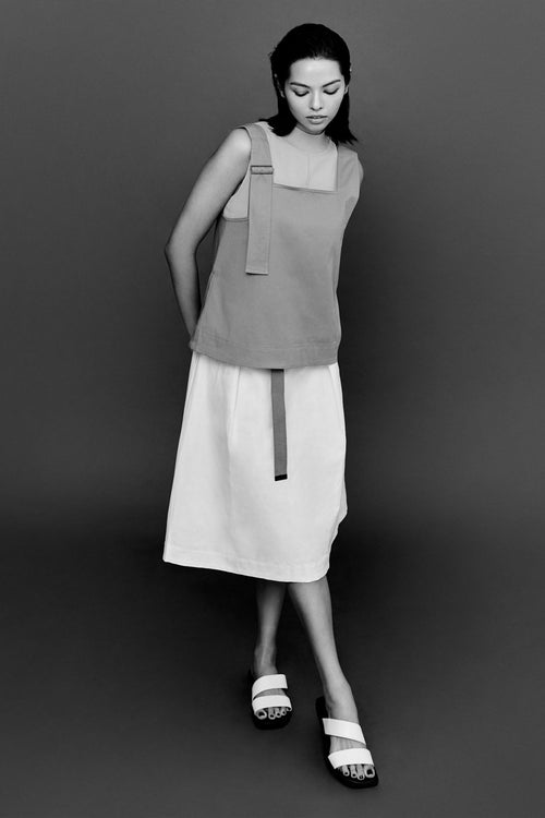 Slot-in Buckled Belt Skirt