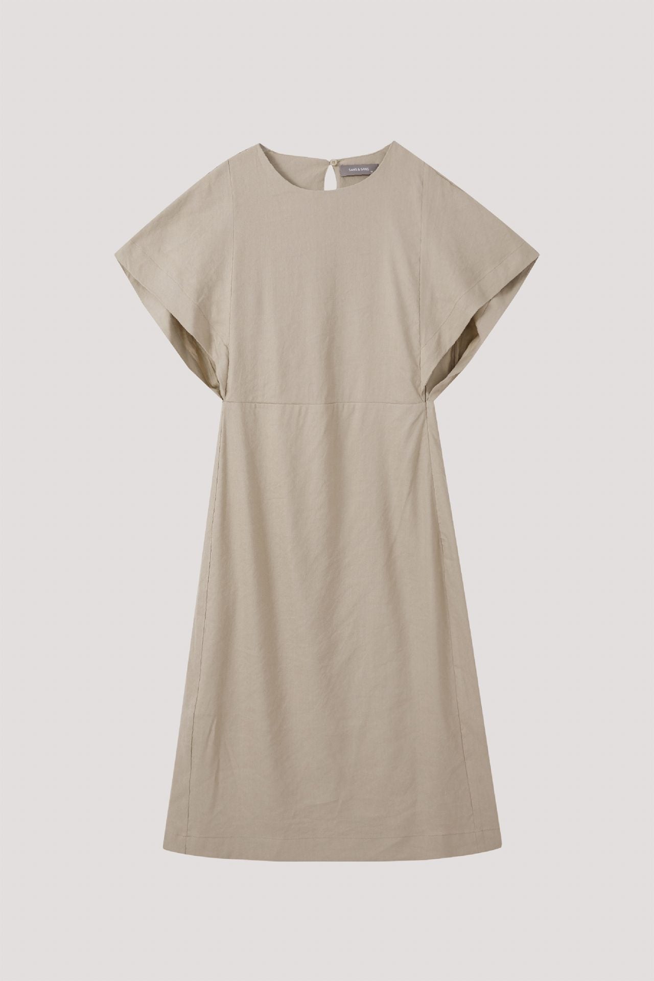 color:BEIGE