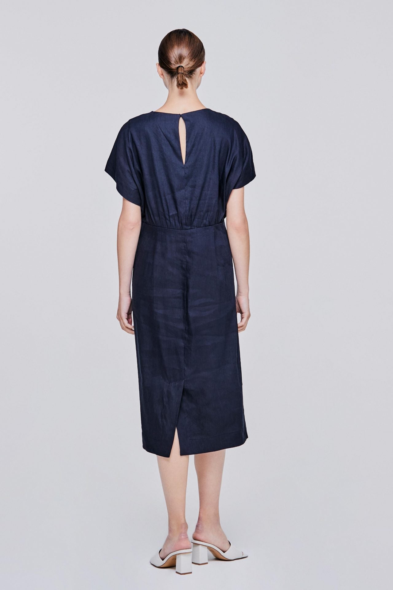 color:NAVY