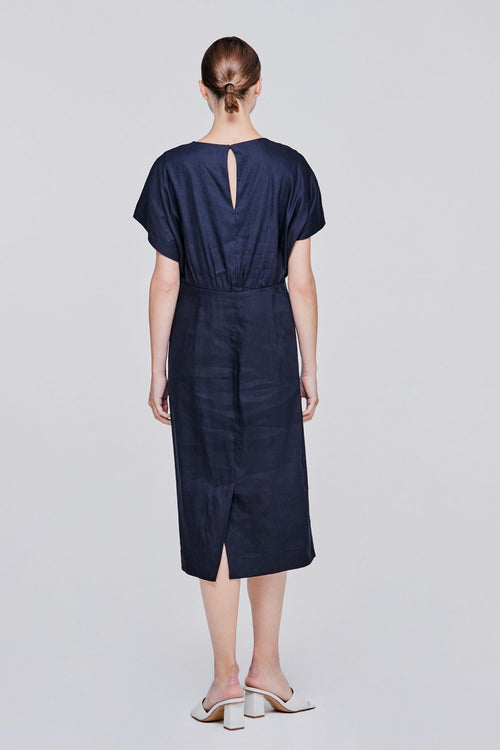 color:NAVY