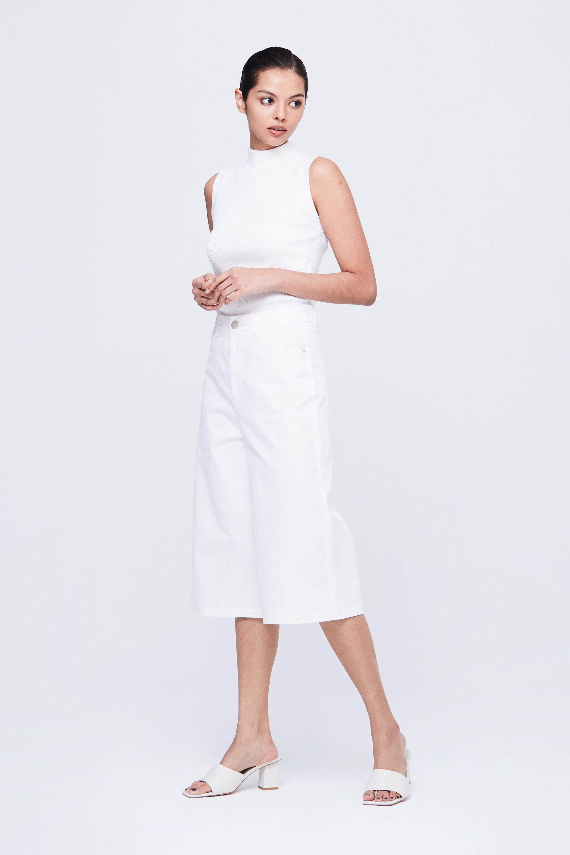 color:IVORY