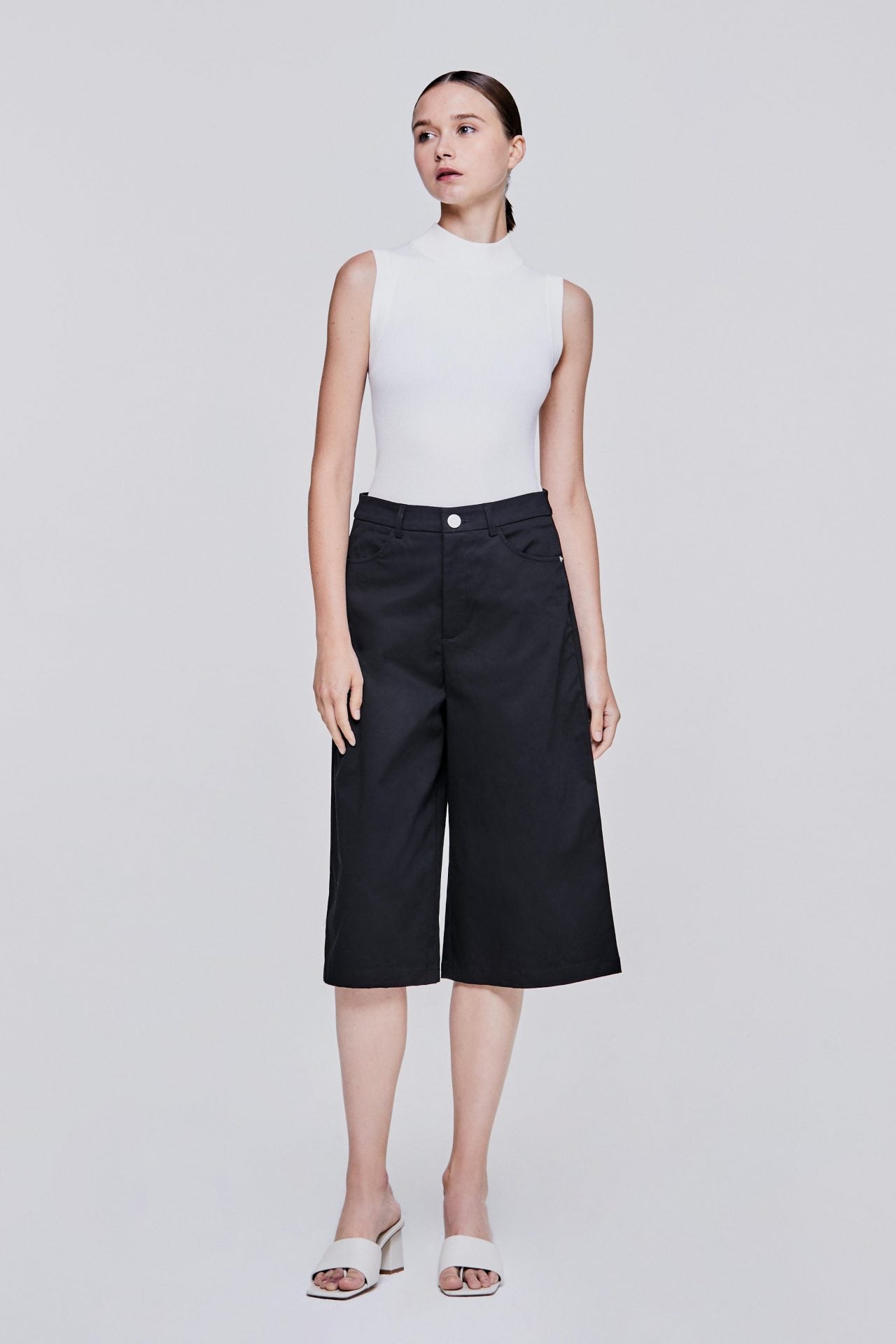 color:NOIR