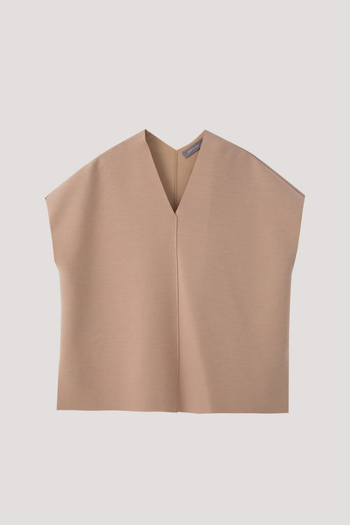 color:BEIGE
