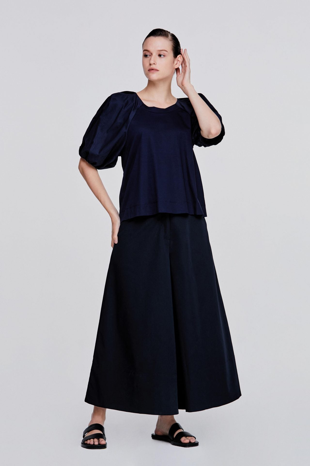 color:NAVY