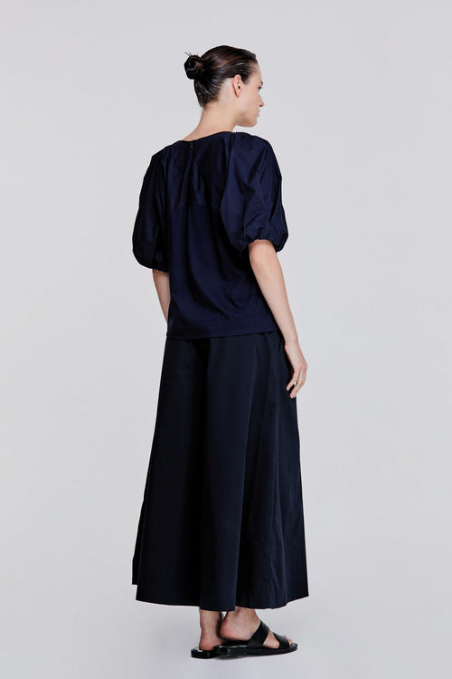color:NAVY
