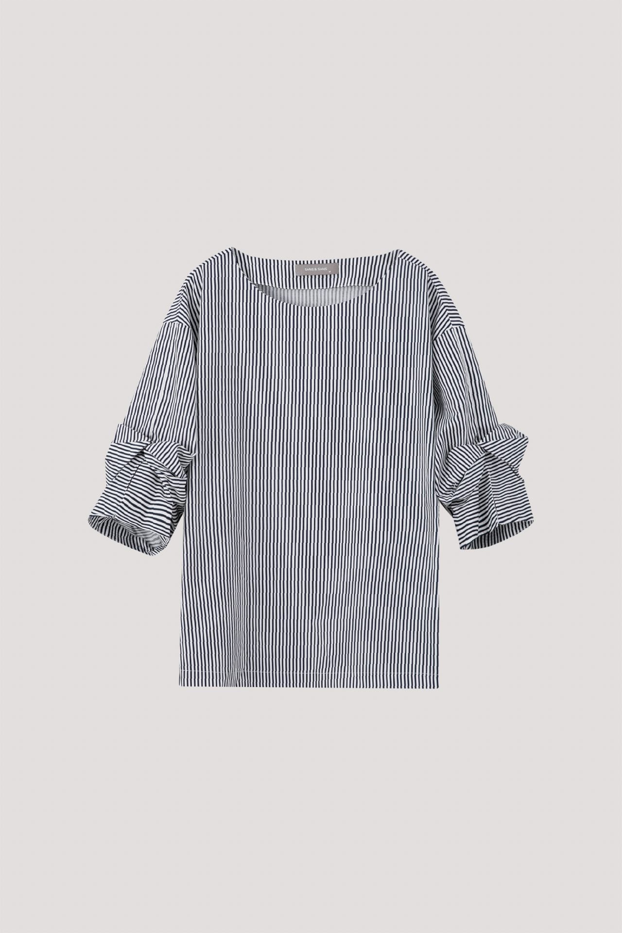 color:NAVY